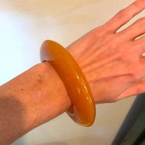 Butternut squash vintage bakelite bangle